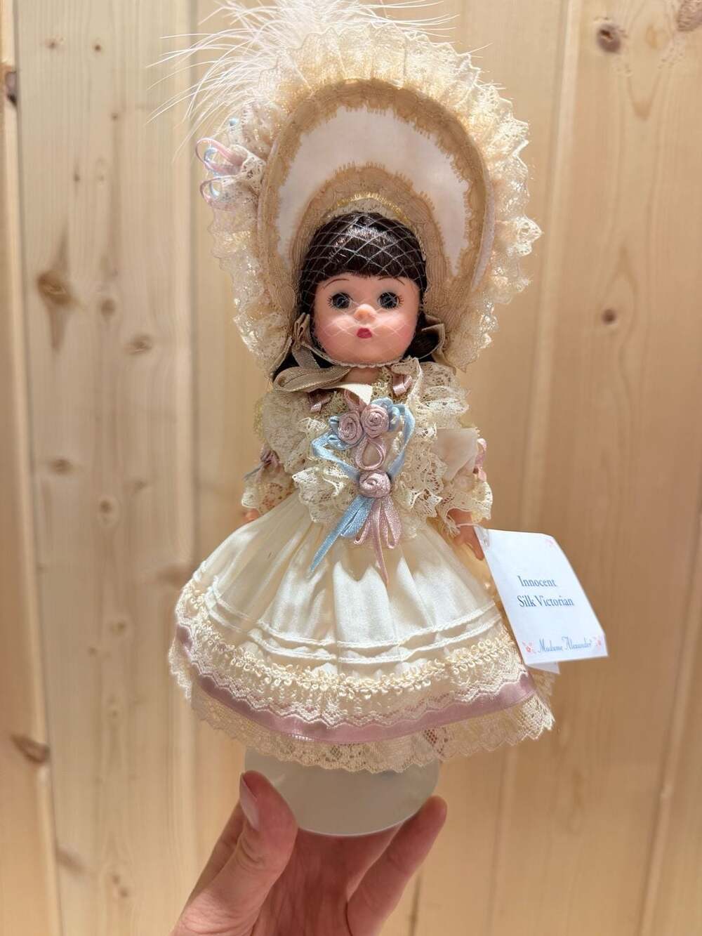 Croquette Madame Alexander Innocent Silk Victorian Doll Collection Style 25045